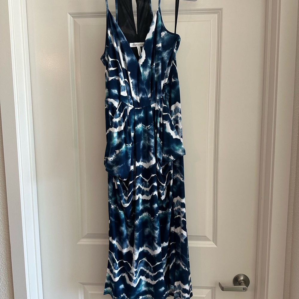 Elegant Blue and White Women's Dress - BCBGeneration